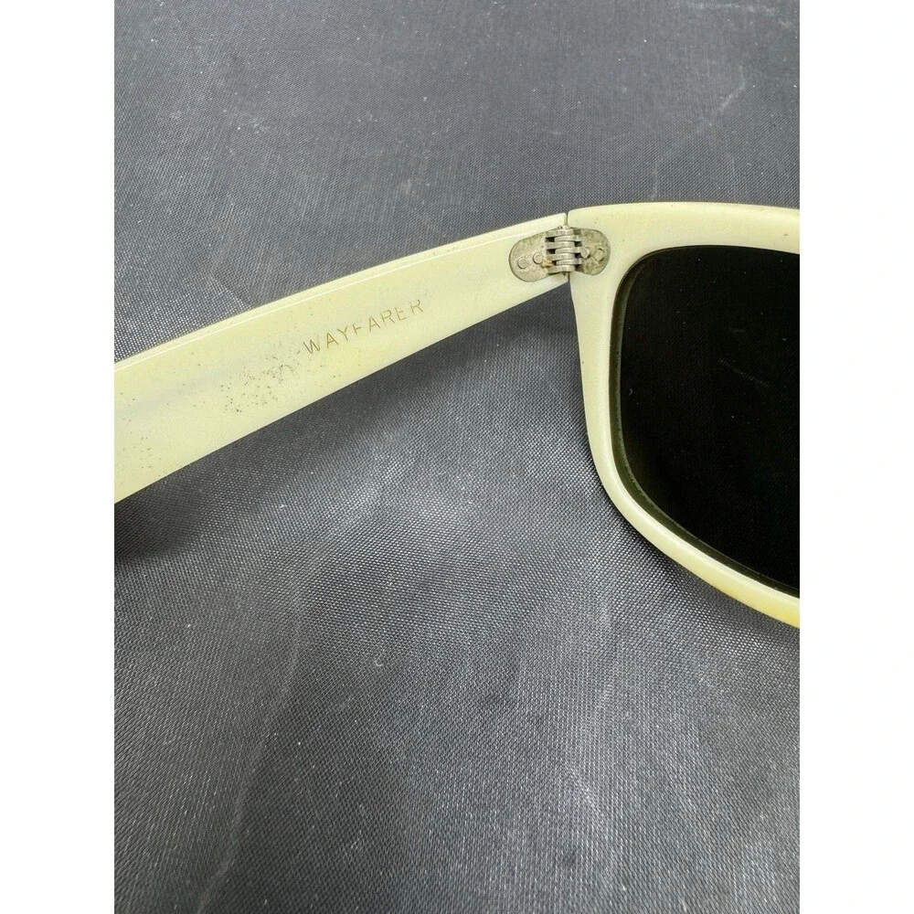 B&L Ray-Ban this product
